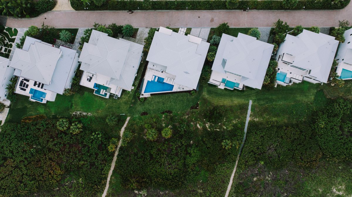 Bienes raices en Little Haiti: comprar, vender e invertir